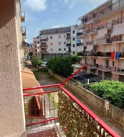 Con Due Da Letto Vicino Al Mare דירה