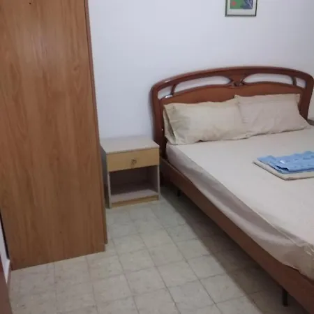 Con Due Da Letto Vicino Al Mare דירה סקליאה